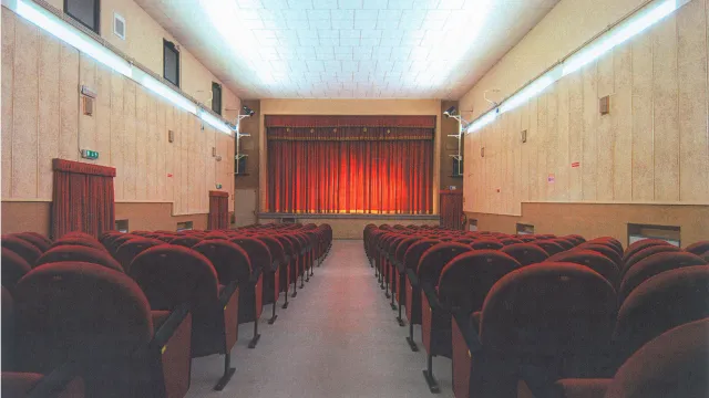 Descrizione immagine non disponibile